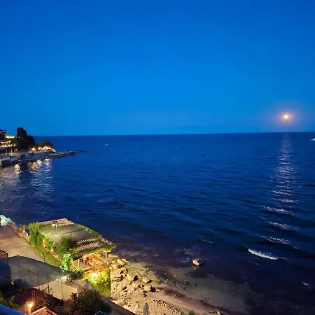 Neli * Nesebar